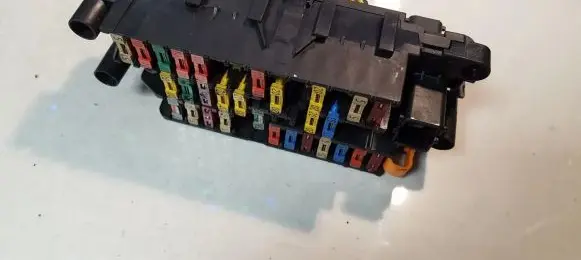 Peugeot 406 Fuse box set 9635518180
