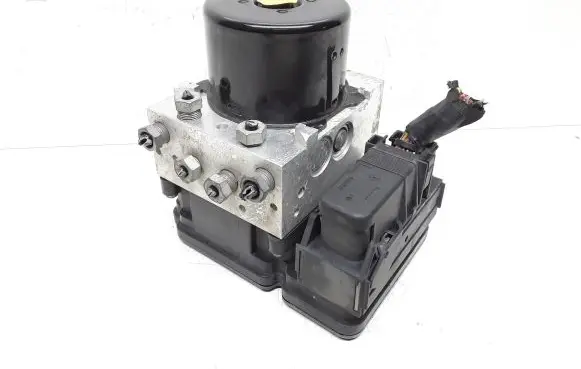 Volvo S60 ABS Pump 31329137