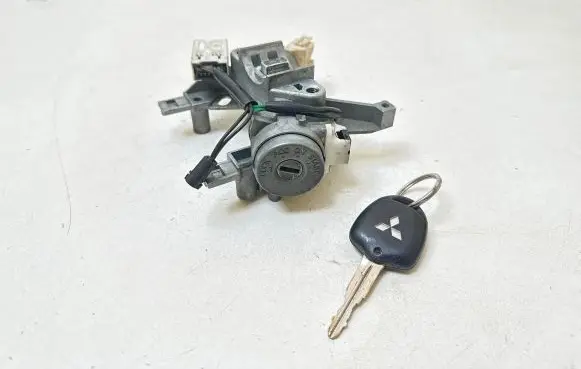 Mitsubishi Outlander Ignition lock SLM10A