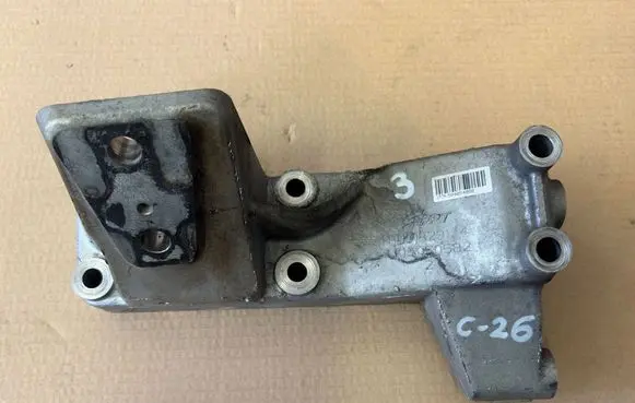Iveco Daily 6th gen Gearbox mounting bracket 5801829174