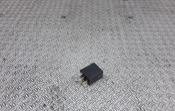 Peugeot Boxer Other relay 46520411