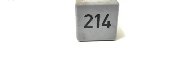 Volkswagen PASSAT B5 Other relay 443951253K