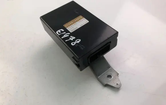 Toyota Avensis Verso Other control units/modules 8748044010
