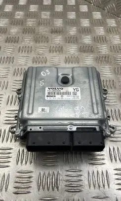 Volvo XC60 Engine control unit/module 31303388 P31303388 0281015286