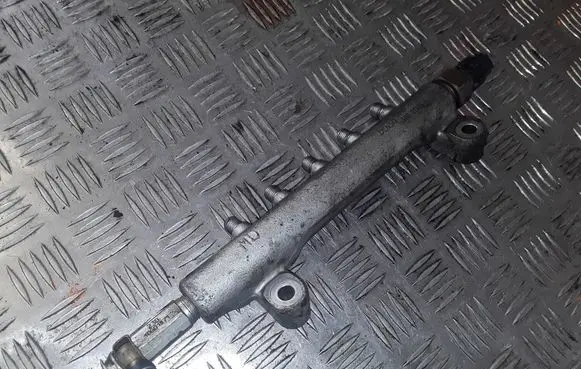 Nissan X-Trail T31 Fuel main line pipe 23010G01871