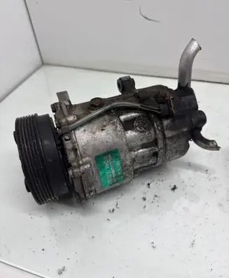 Volkswagen Golf IV Air conditioning (A/C) compressor (pump) 1J0820803F