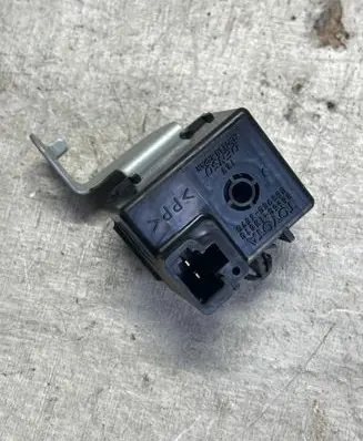Toyota Corolla Verso AR10 Other relay 86650-13010 068900-3570