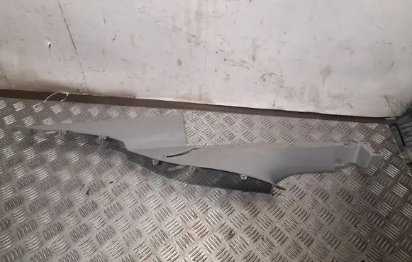 Chevrolet Camaro (C) pillar trim 84116359