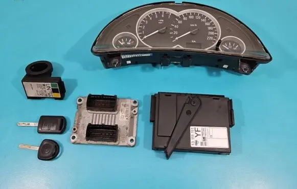 Opel Corsa C Engine control unit/module ECU 55352622 IMPRK1392499