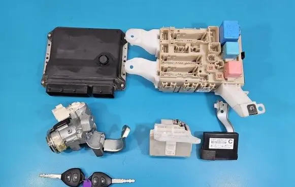 Toyota Auris 150 Engine control unit/module ECU 8966102W31 IMPRK1561654