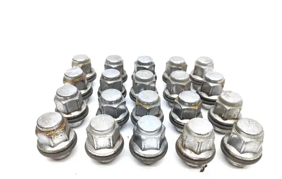 Toyota RAV 4 (XA50) Nuts/bolts 