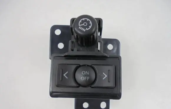 Lexus IS 220D-250-350 Cruise control switch 15A984
