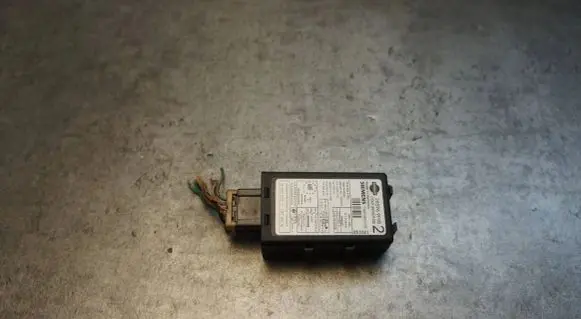 Nissan Almera Door central lock control unit/module 285969F98