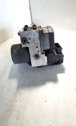 Volkswagen PASSAT B5 ABS Pump 8E0614111F