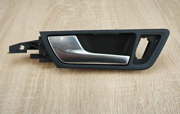 Audi Q5 SQ5 8R Front door interior handle 8R0837019