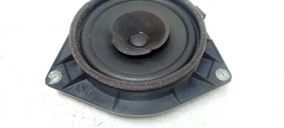 Toyota Avensis T250 Rear door speaker 8616002380