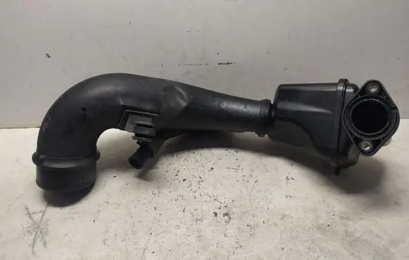 Renault Master III Turbo air intake inlet pipe/hose 8200858600