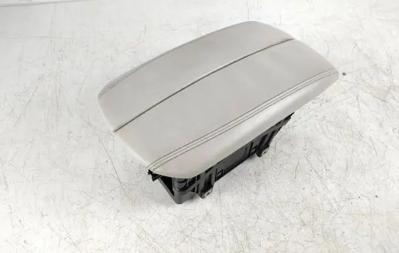 BMW X6 F16 Armrest 9251992 10055913 105067492C