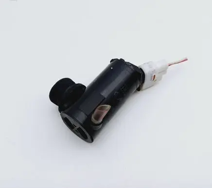 Volvo V50 Windscreen/windshield washer pump