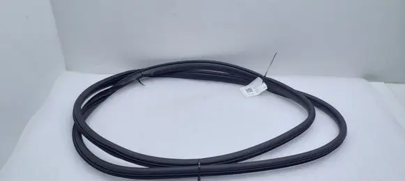 Suzuki SX4 S-Cross Front door rubber seal