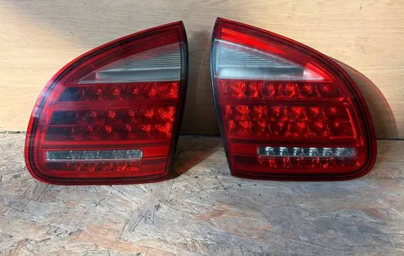Porsche Cayenne (92A) Tailgate rear/tail lights 7P5945093K 0069 89090773