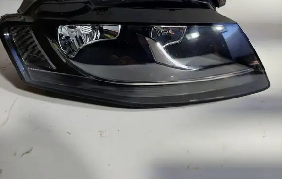 Audi A4 S4 B8 8K Headlight/headlamp 8K0941004