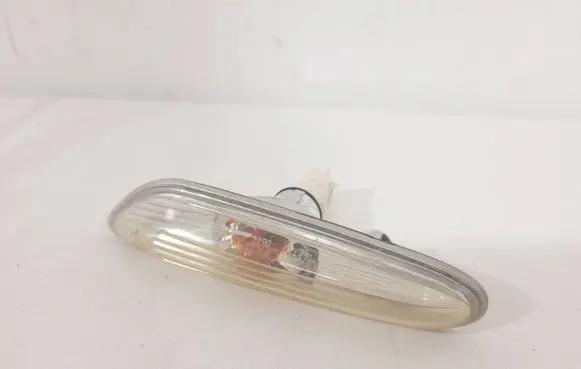 BMW 5 E60 E61 Front fender indicator light 71657423 1657123