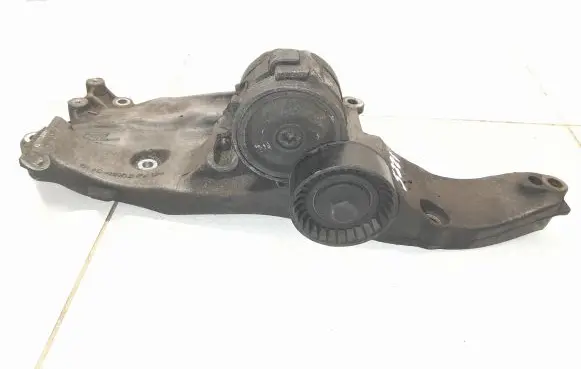 Ford S-MAX Generator/alternator bracket DS7Q8D611AH