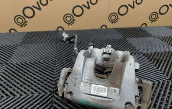 Ford Edge II Front brake caliper T0833