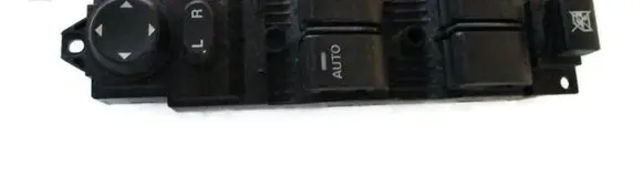 Mazda 3 II Electric window control switch