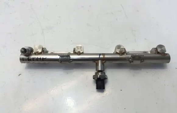 Peugeot 3008 II Fuel main line pipe 9814468180