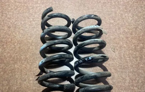 Ford Mustang VI Rear coil spring FR3C5560HC