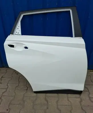 Hyundai Bayon Rear door