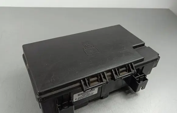 Jeep Grand Cherokee Fuse box set P68251627AB 16228DA