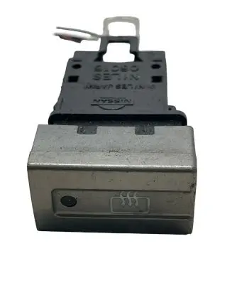 Nissan X-Trail T30 Hazard light switch 06016 N1LES N155AN