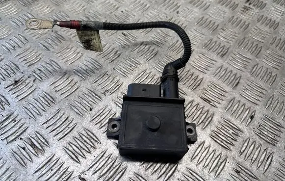 BMW 3 E90 E91 Glow plug pre-heat relay 7801200