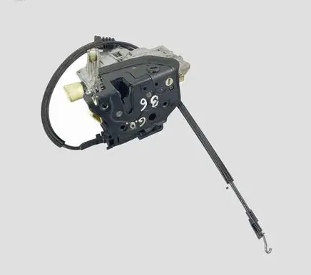 Volkswagen PASSAT B6 Rear door lock 3C4839016A
