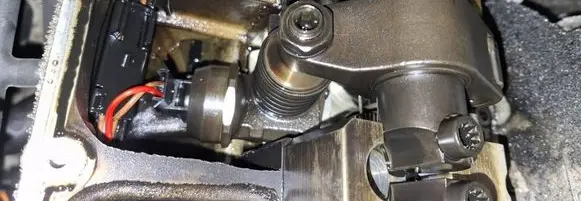 Volkswagen PASSAT B6 Fuel injector 