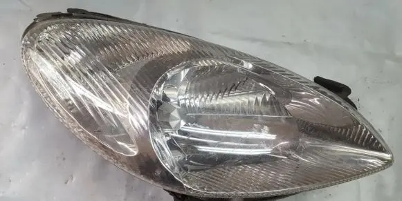 Citroen Xsara Picasso Headlight/headlamp 9631500080