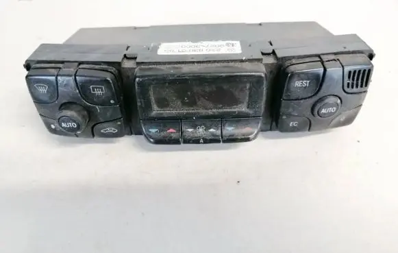 Mercedes-Benz S W220 Climate control unit 2208300185