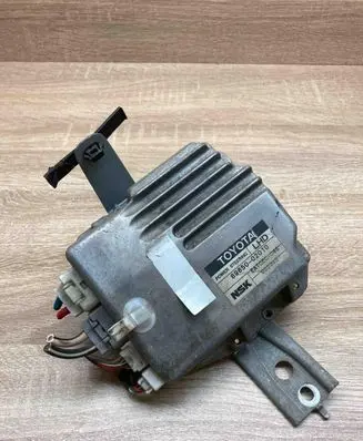 Toyota Corolla E120 E130 Power steering control unit/module 8965002010 EATCEC046 LHD