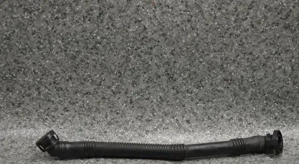 BMW 5 E39 Breather/breather pipe/hose 17033775