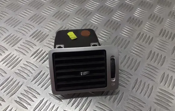 Peugeot 307 Dashboard side air vent grill/cover trim 9634498977
