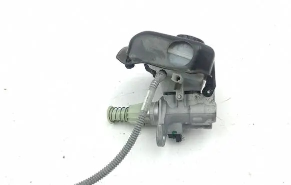 Master brake cylinder
