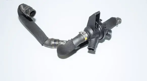BMW i3 Engine coolant pipe/hose 8530102
