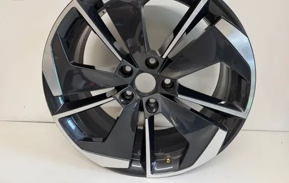 Skoda Superb B8 (3V) R18 alloy rim 5E3601025M 5E3601025AQ 5E3601025AP