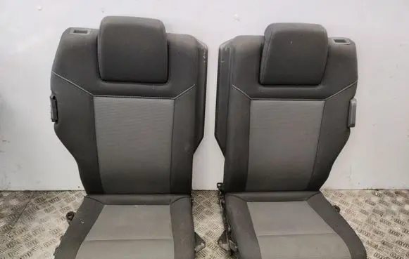 Opel Zafira B Third row seats 