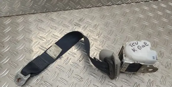 Toyota Corolla Verso AR10 Third row seat belt 