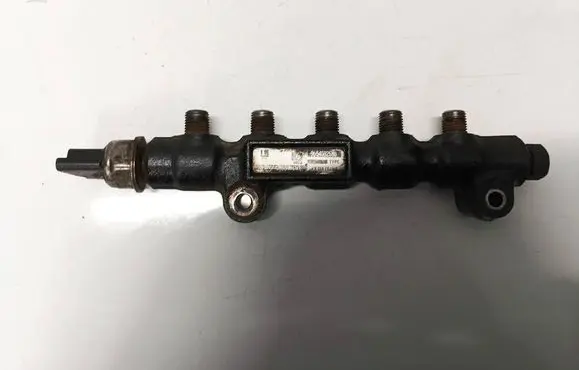 Mazda 3 I Fuel main line pipe 9654592680