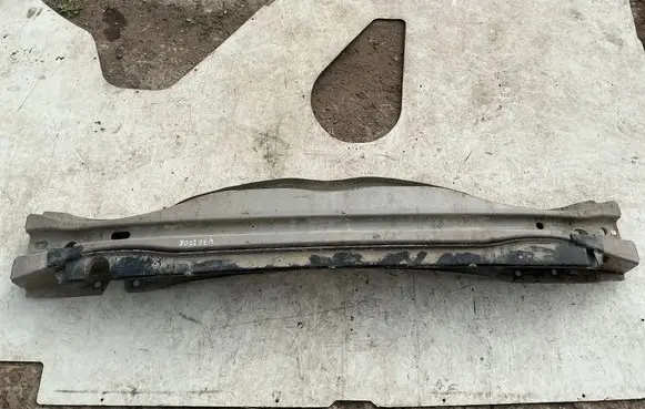 Volvo V70 Rear bumper cross member